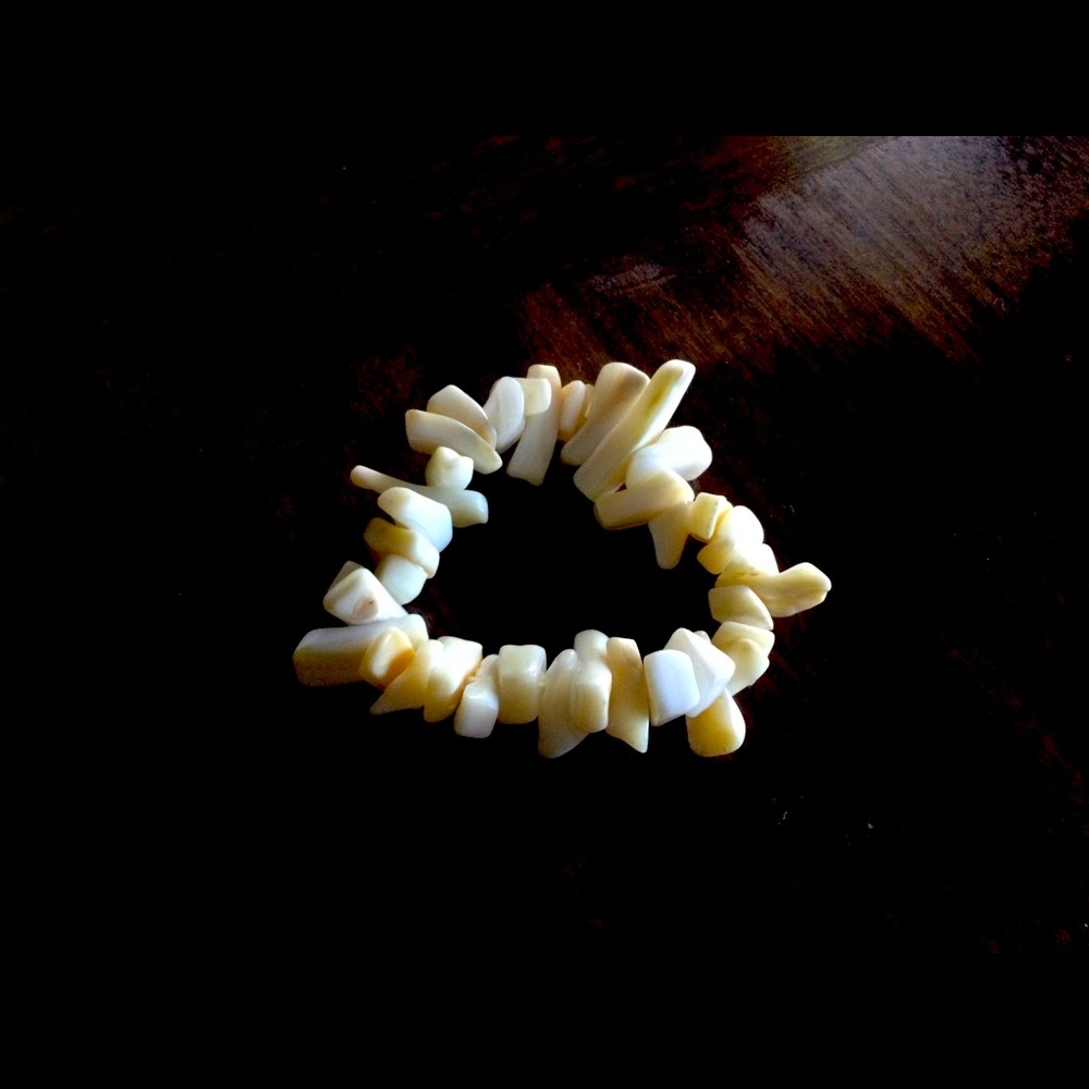 Chunky, bone like, Shell like bracelet